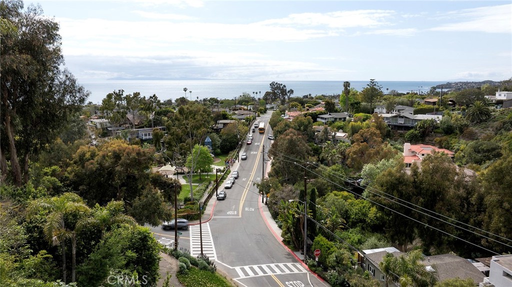 815 Bluebird Canyon Drive