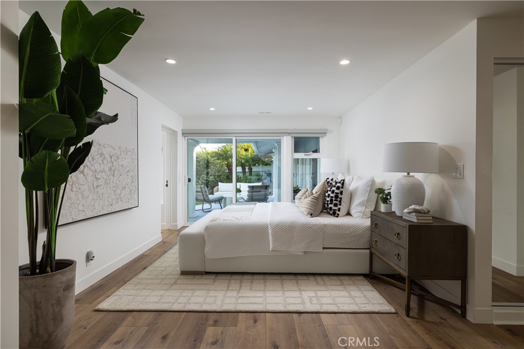 1007 White Sails Way