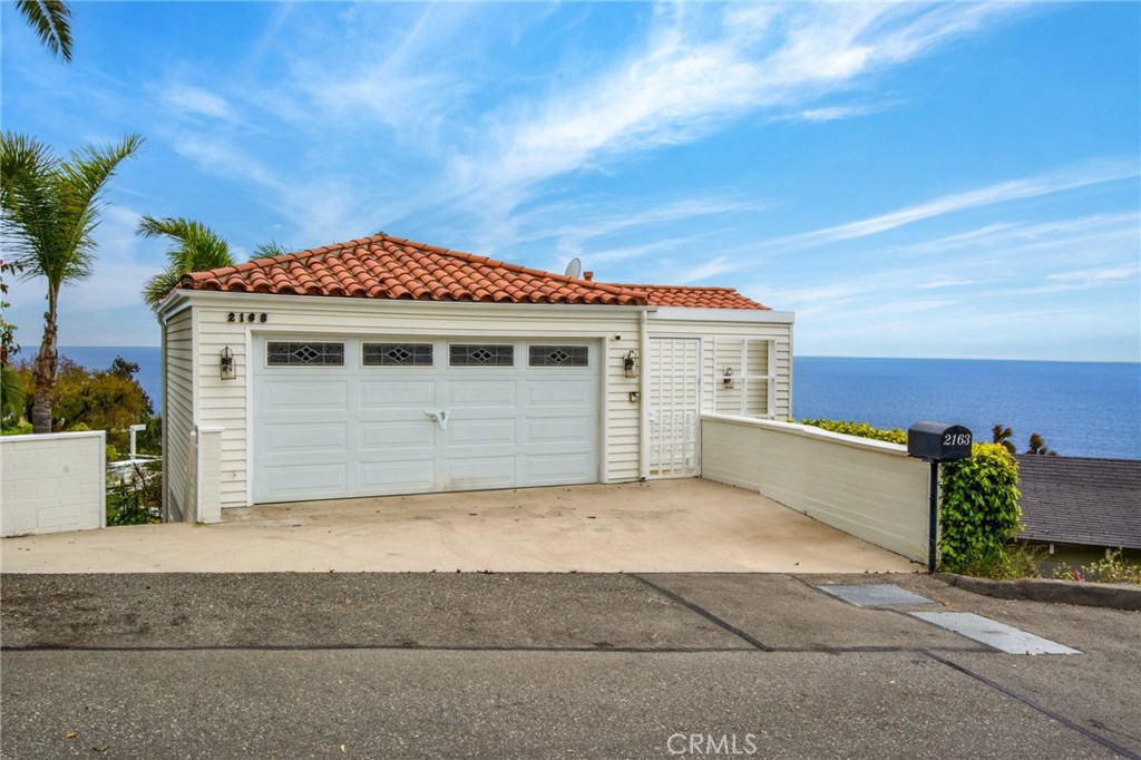 2163 Crestview Drive