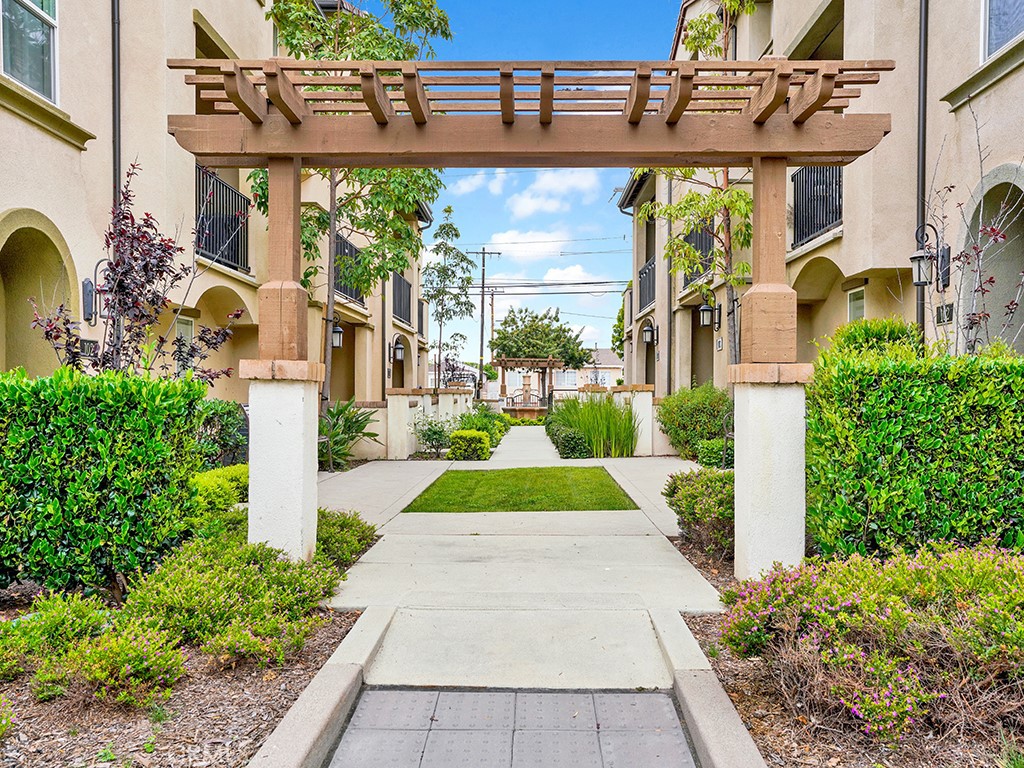 15331 Jasmine Lane 105