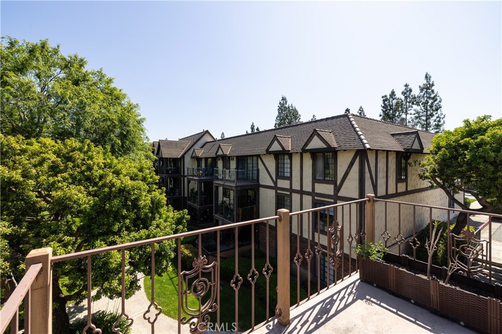 3665 S Bear Street K