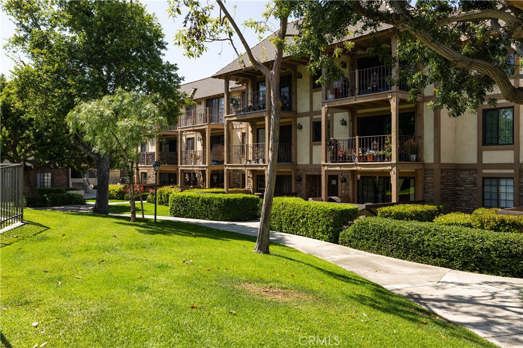 3665 S Bear Street K