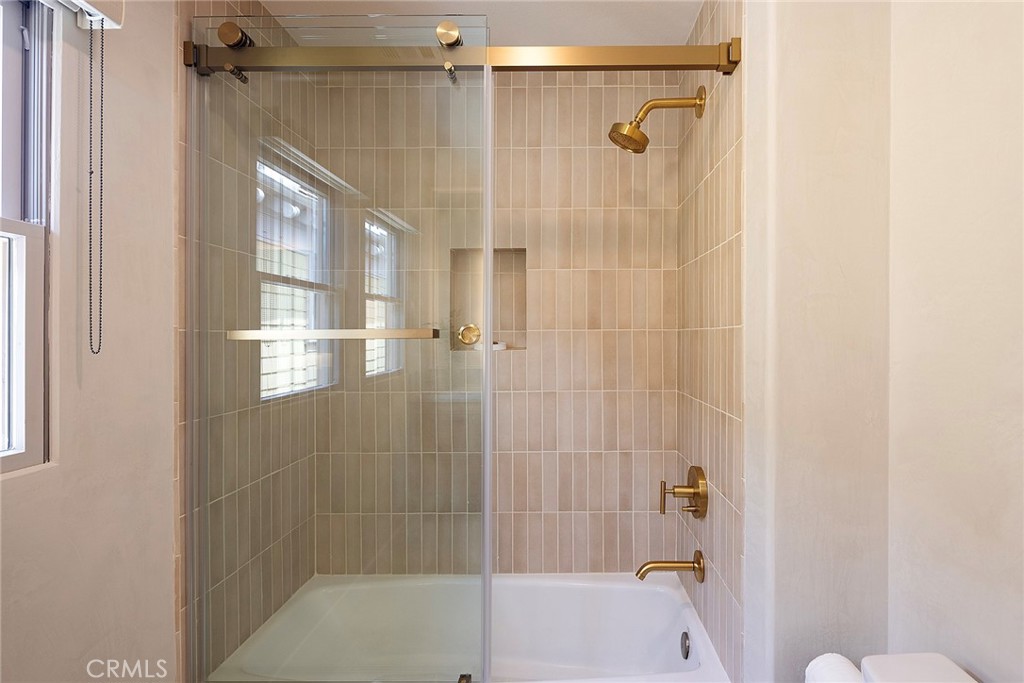 2534 Bungalow Place 87
