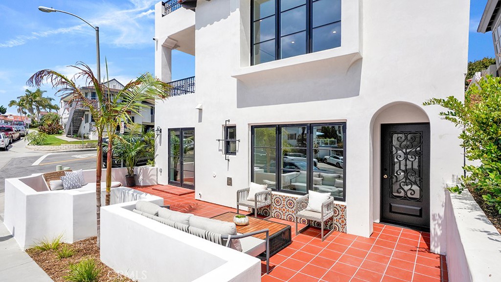 501 Elena Lane A