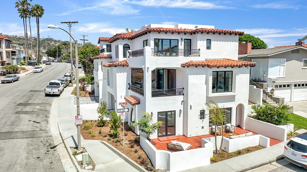 501 Elena Lane A