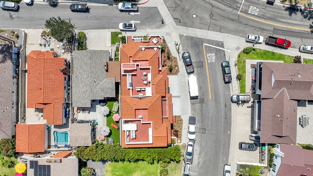 501 Elena Lane A