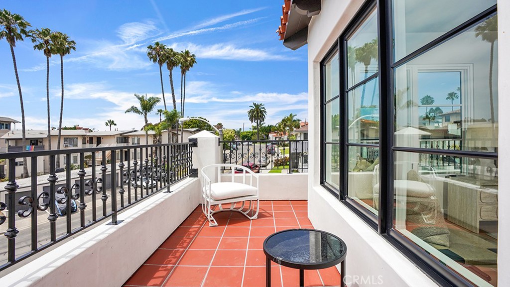 501 Elena Lane A