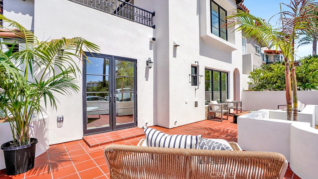 501 Elena Lane A