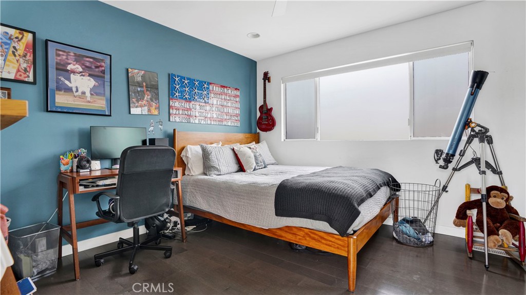 2000 Nautilus Lane