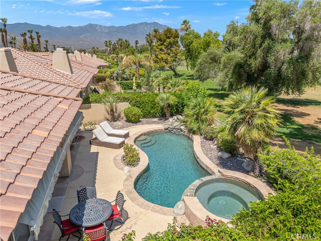 103 N Kavenish Drive