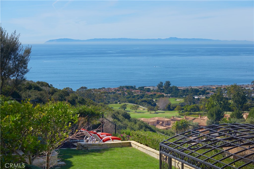 5 Pelican Vista Drive