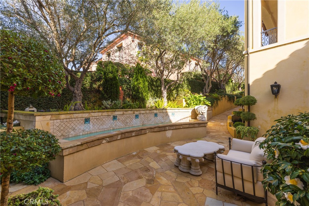 5 Pelican Vista Drive
