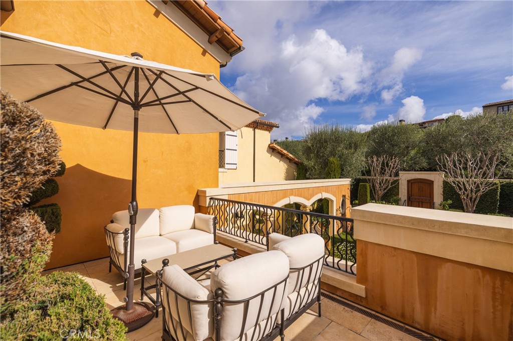 5 Pelican Vista Drive