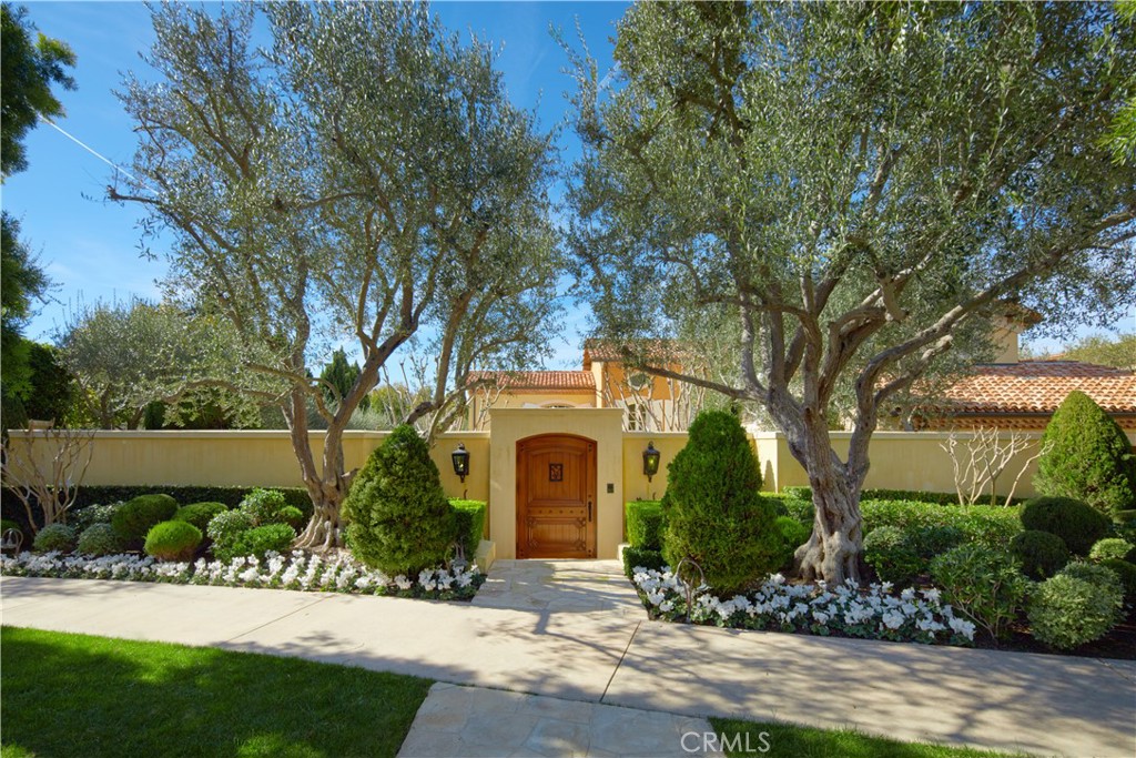 5 Pelican Vista Drive