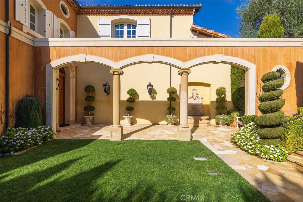 5 Pelican Vista Drive