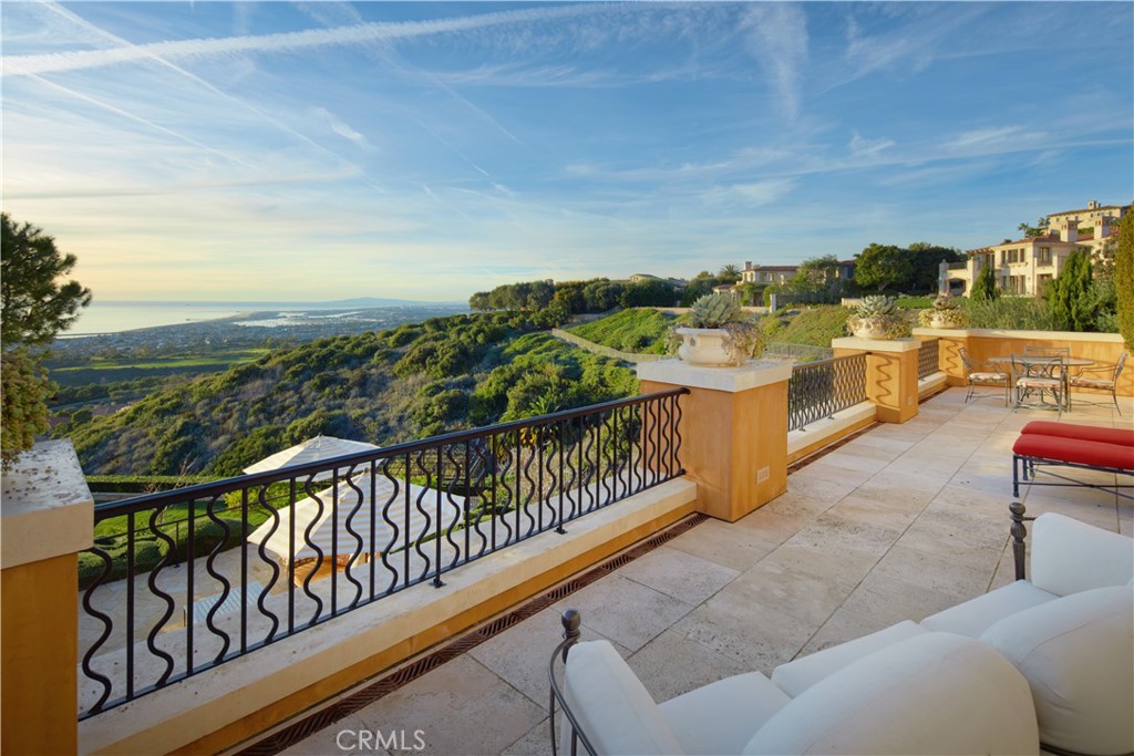 5 Pelican Vista Drive