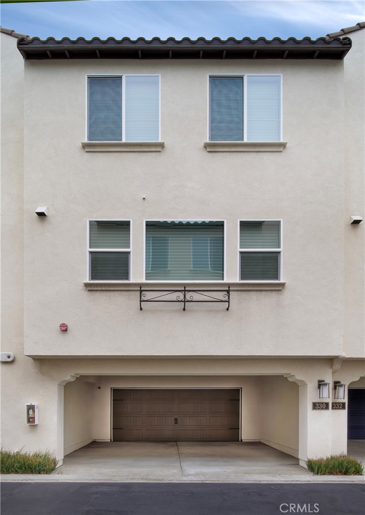 330 Ford Road