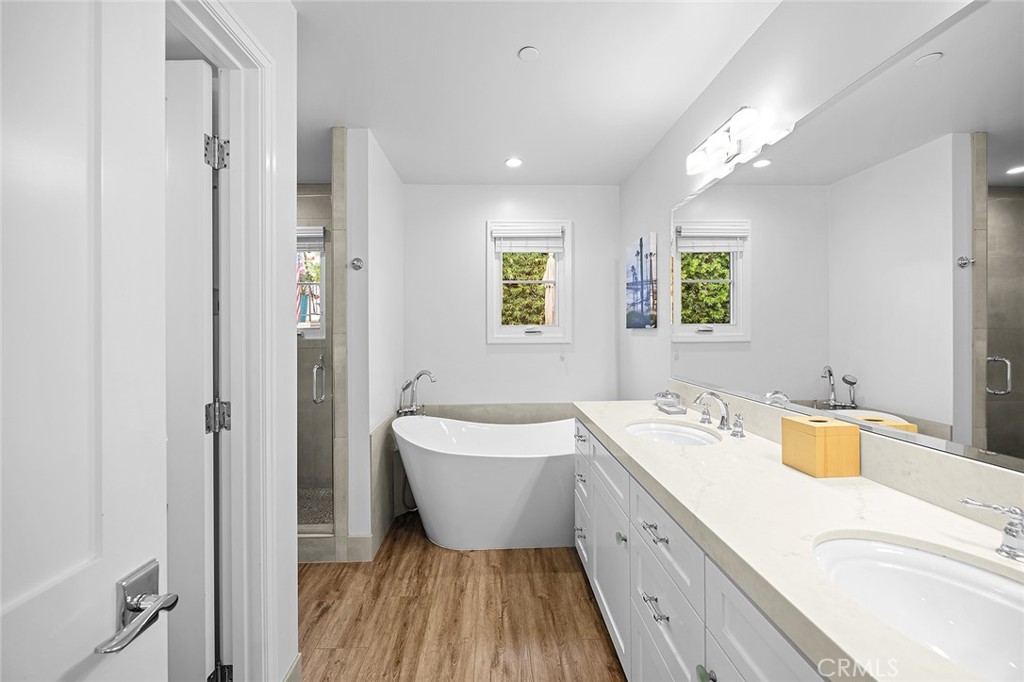 508 Avenida Victoria