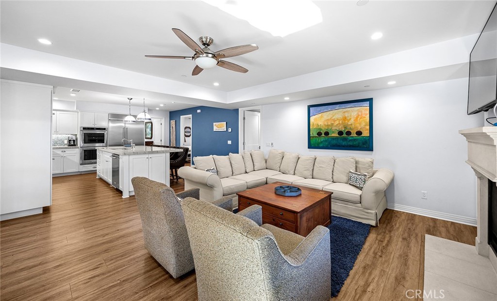 508 Avenida Victoria