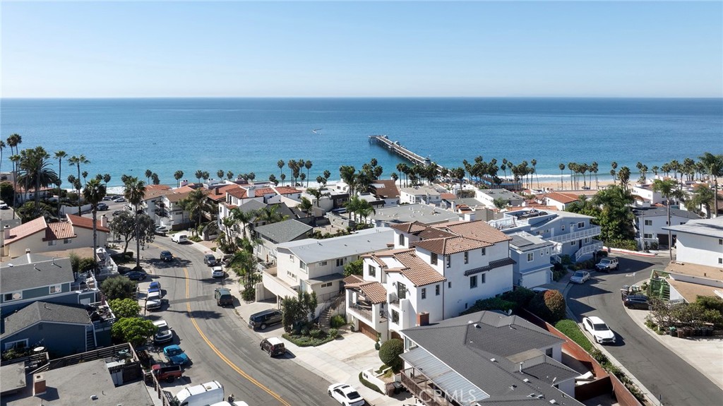 508 Avenida Victoria