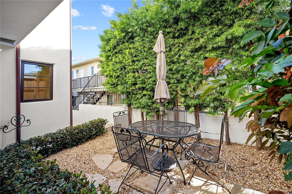 508 Avenida Victoria