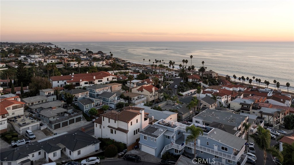 508 Avenida Victoria