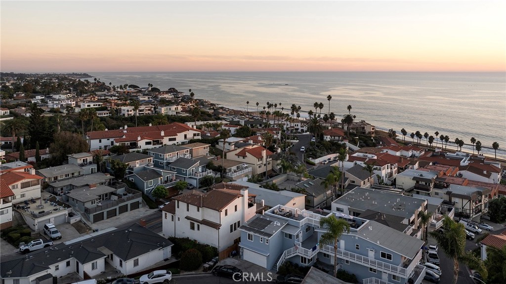 508 Avenida Victoria