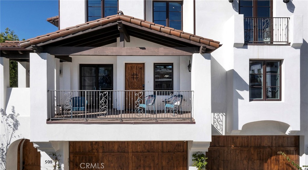 508 Avenida Victoria