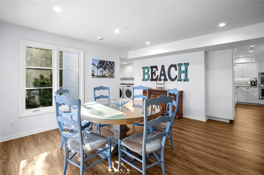 508 Avenida Victoria