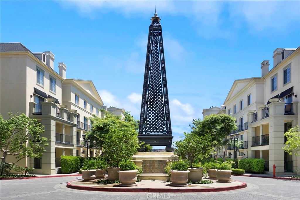 2457 Watermarke Place