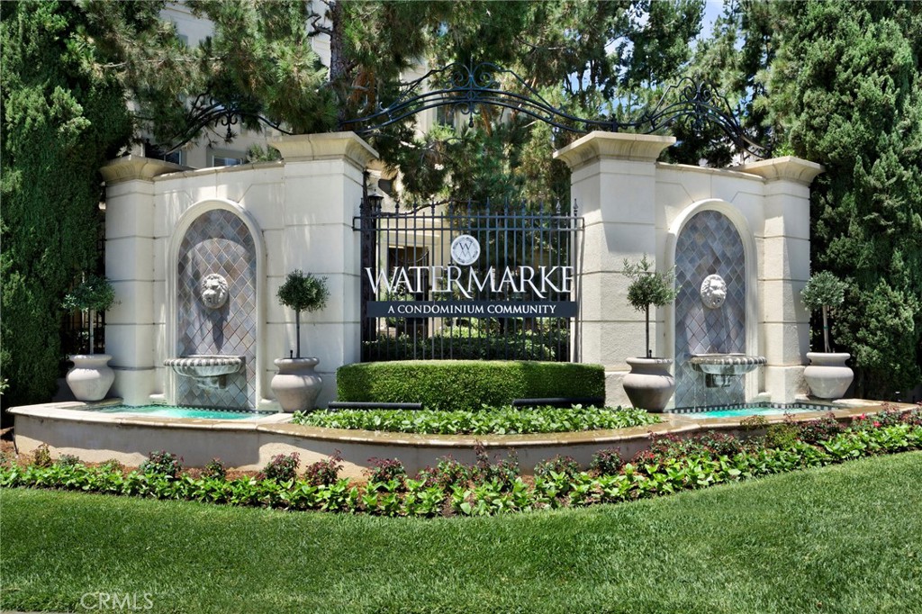 2457 Watermarke Place
