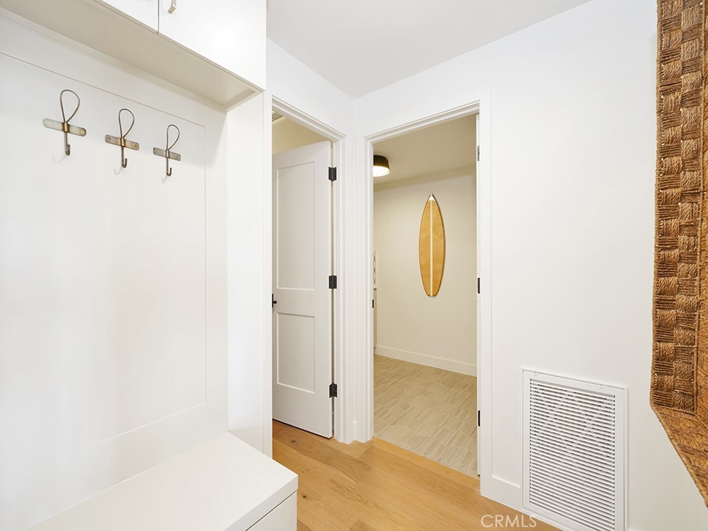 305 Avenida Cerritos