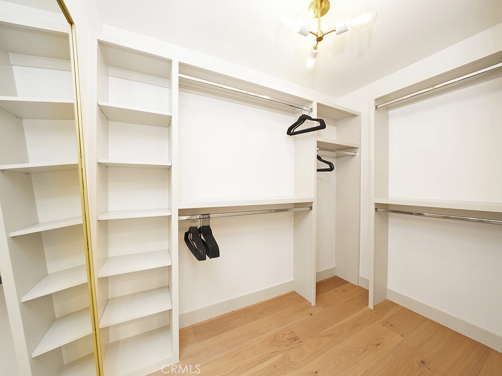 305 Avenida Cerritos