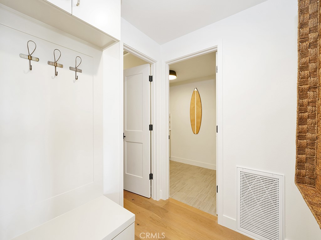 305 Avenida Cerritos