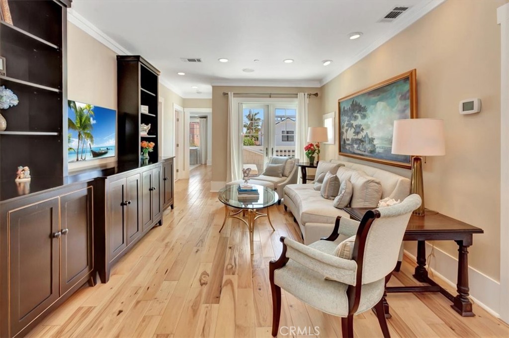 57 Savona Walk