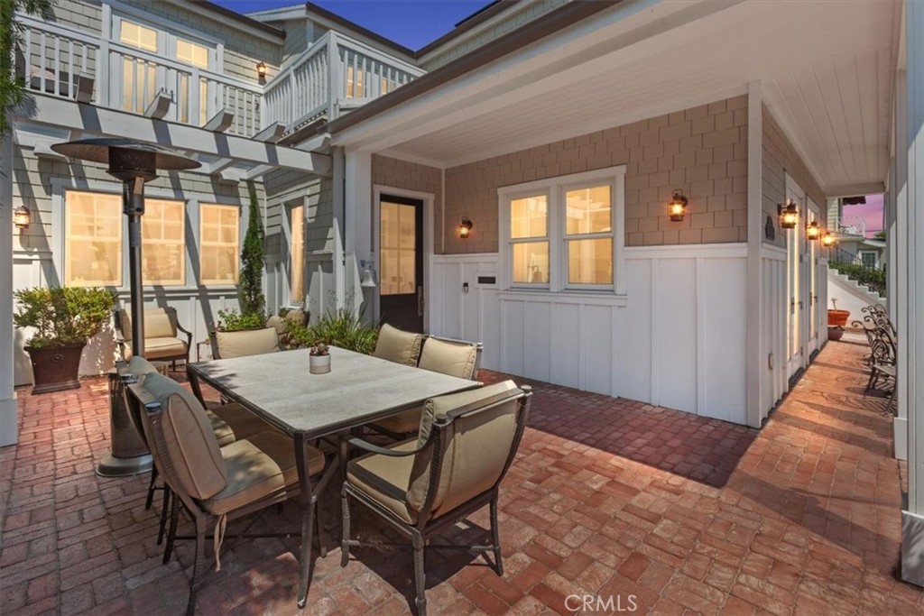 57 Savona Walk