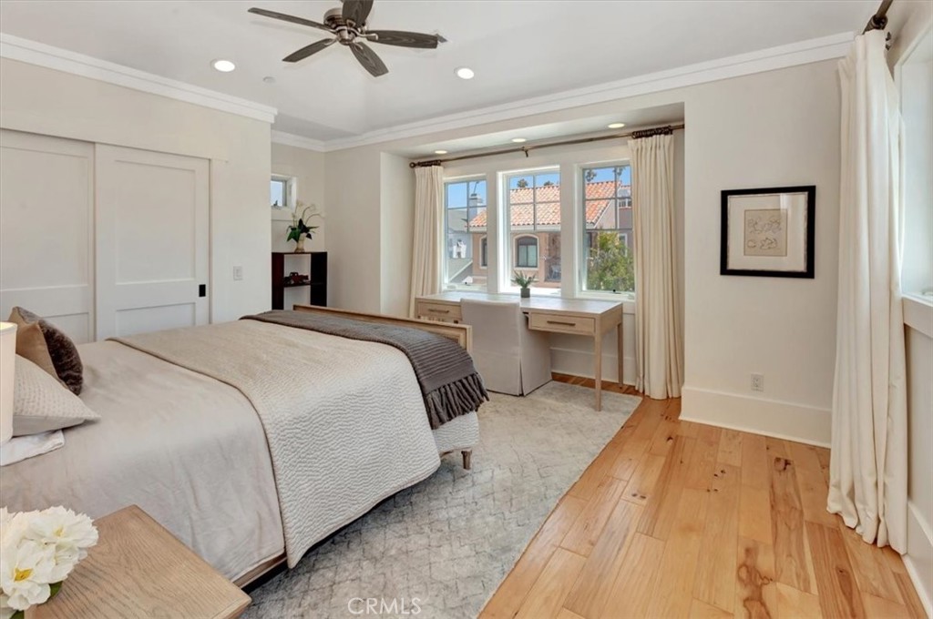 57 Savona Walk