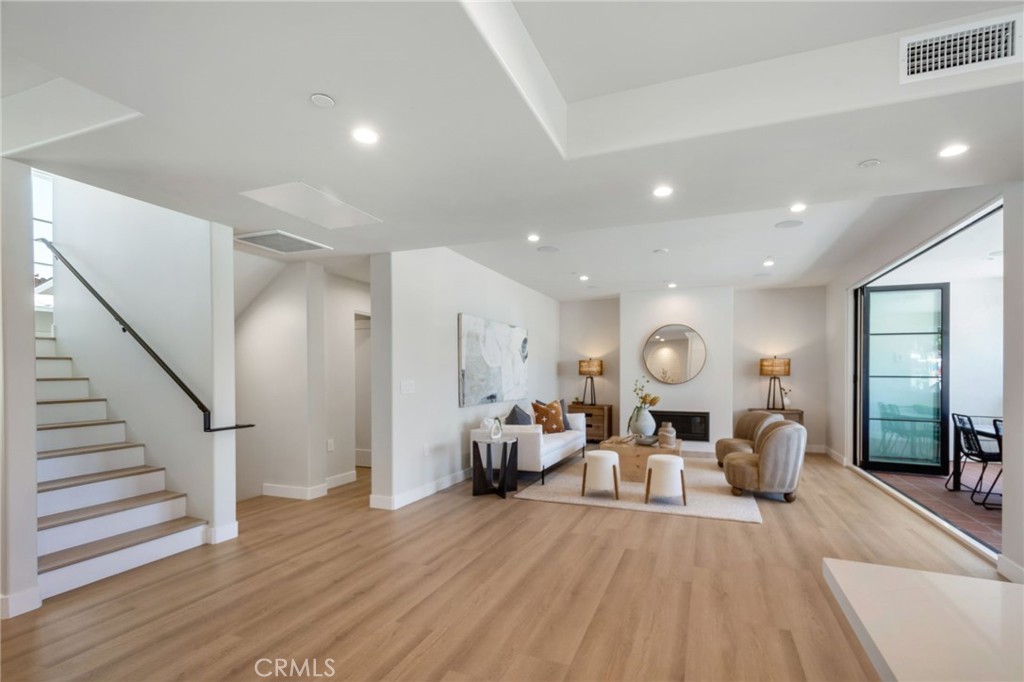 501 Elena Lane B