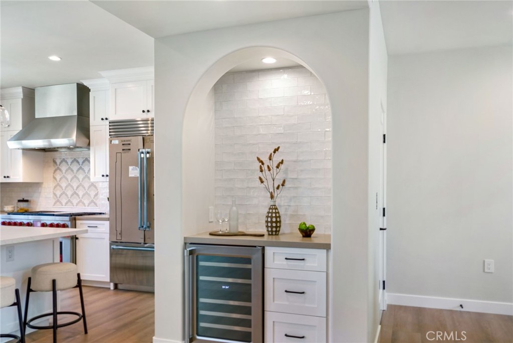501 Elena Lane B