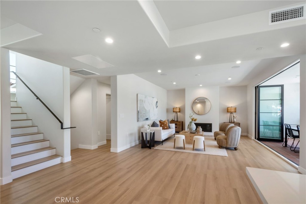 501 Elena Lane B