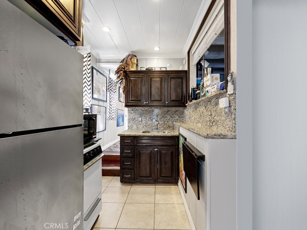 2838 Wards Terrace