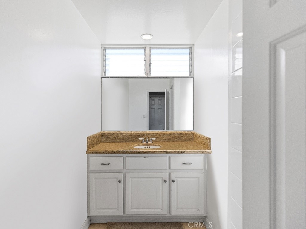 2838 Wards Terrace