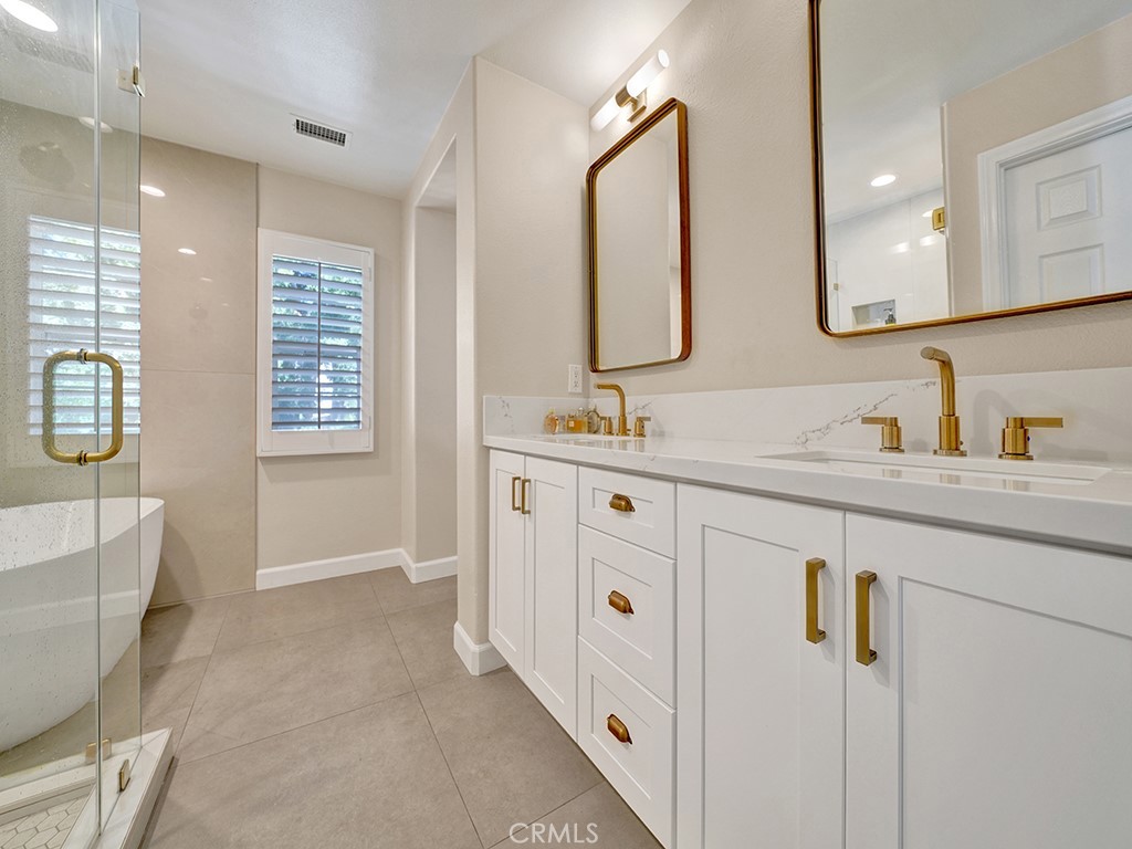 24 Arborside