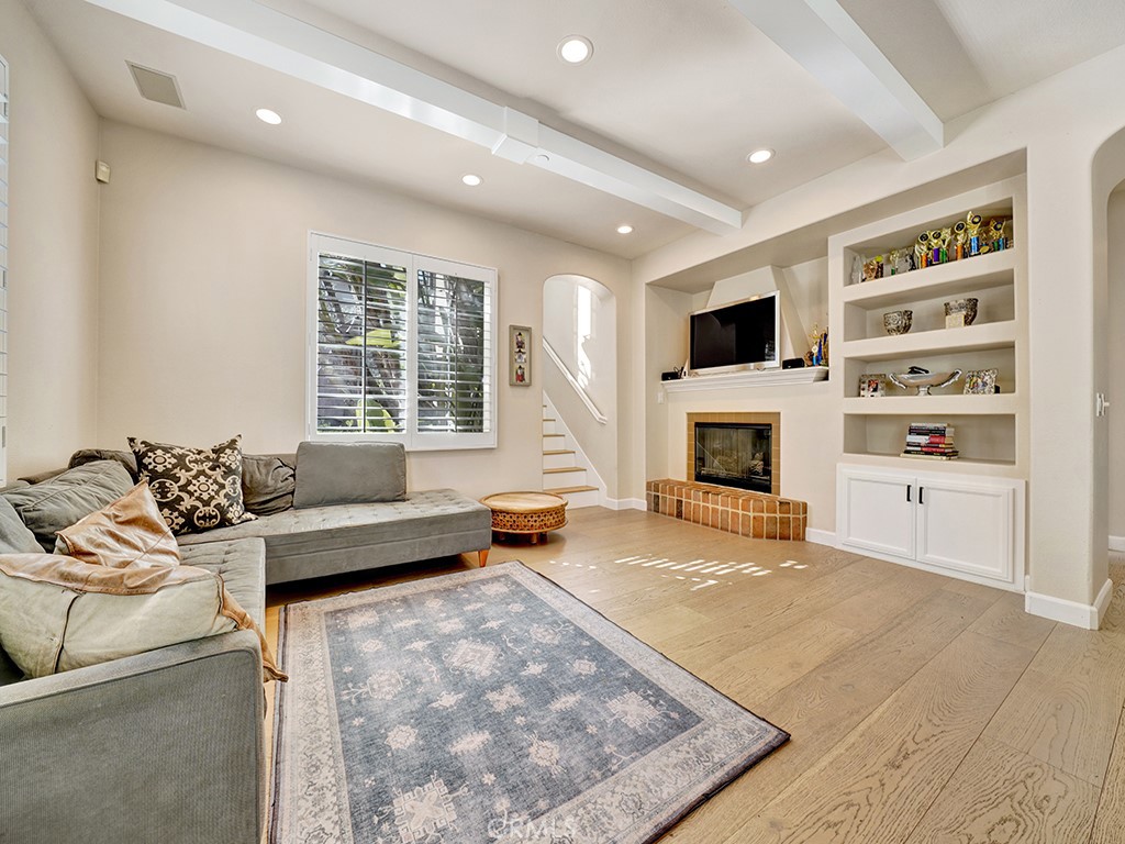 24 Arborside