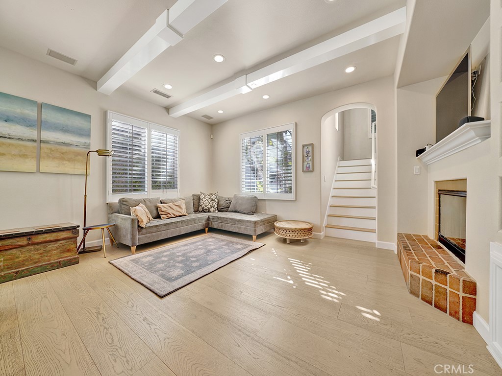 24 Arborside