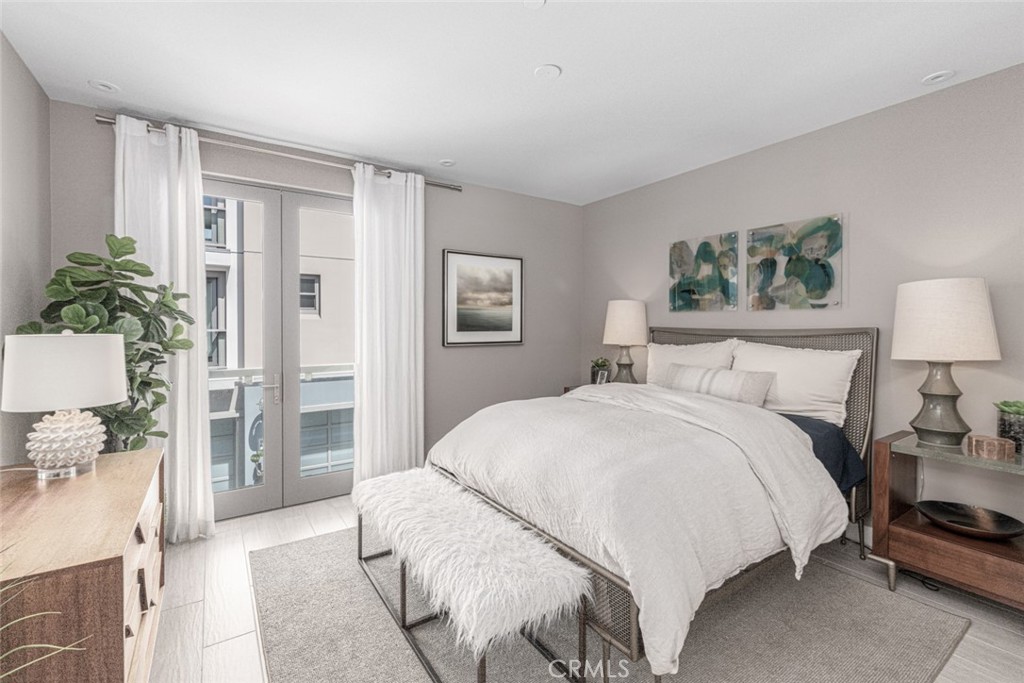 2280 Newport Boulevard 203