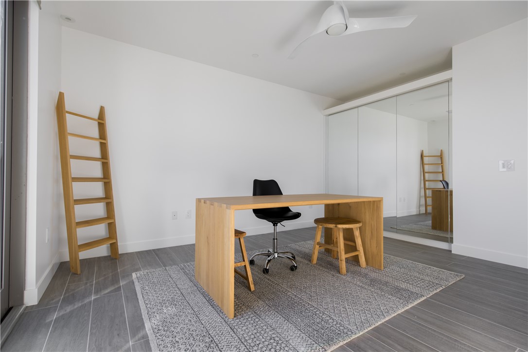 2210 Newport Boulevard 302