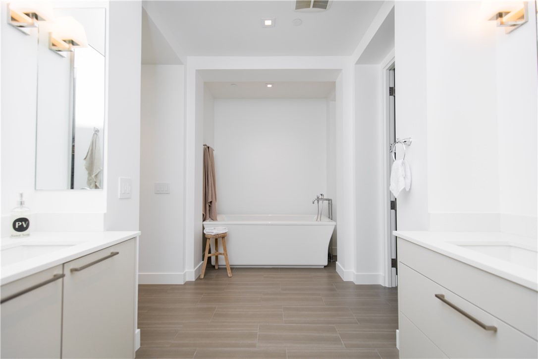 2210 Newport Boulevard 302