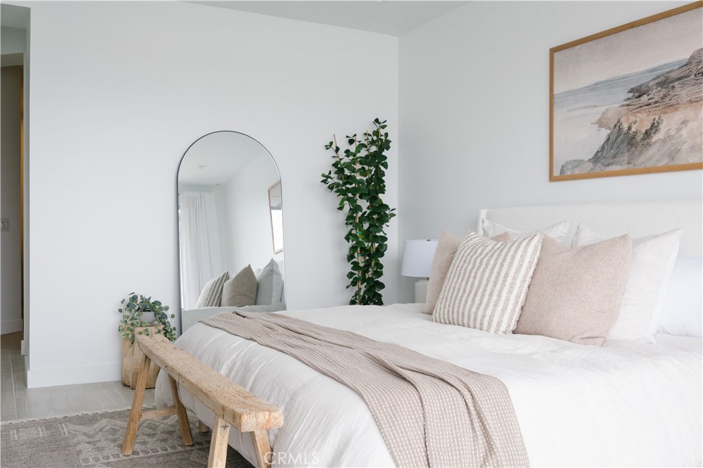 2230 Newport Boulevard 301