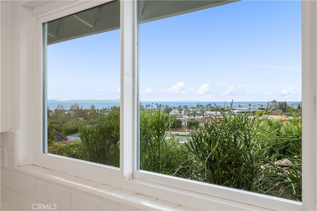 1007 White Sails Way